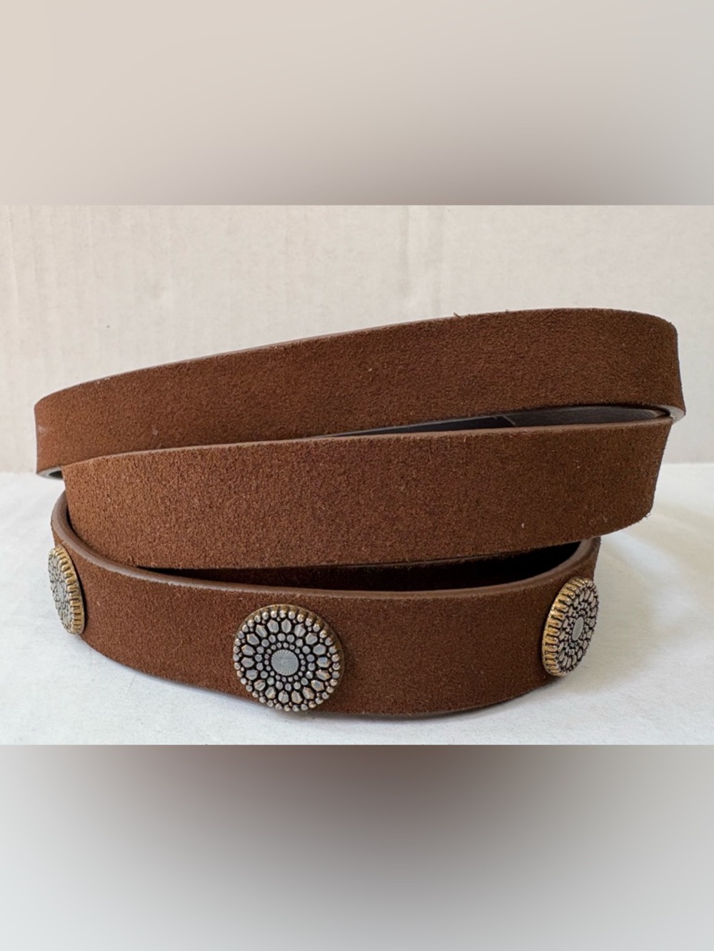 Veronica Beard Nika Belt In  Pecan Size M 100% Leather Suede Circular Details